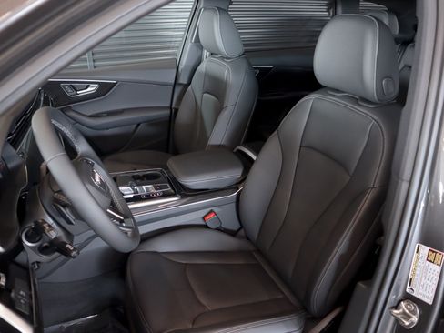 New 2026 Audi Q7 2.0T Premium image 8