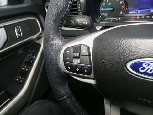 Used 2023 Ford Explorer XLT w/ Equipment Group 202A image 32