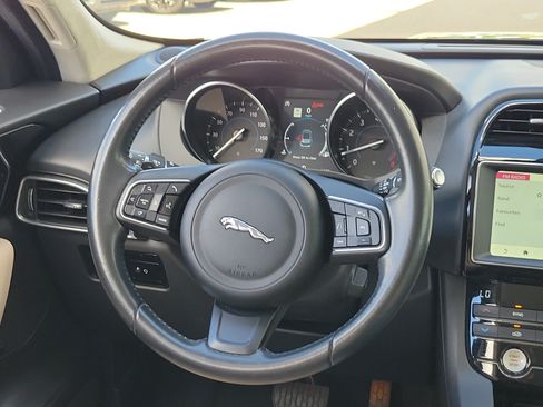 Used 2020 Jaguar F-PACE Premium AWD/4WD image 21
