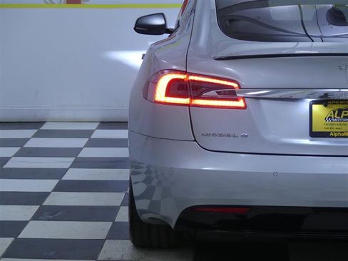 Used 2017 Tesla Model S 100D image 29