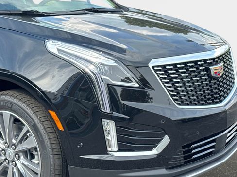 New 2026 Cadillac XT5 Premium Luxury w/ Driver Assist Package AWD/4WD image 7