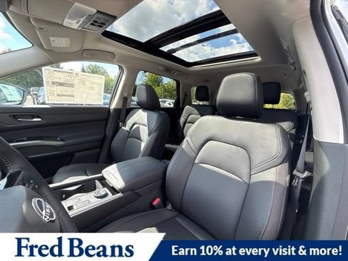 New 2026 Nissan Pathfinder SL w/ SL Premium Package AWD/4WD image 24