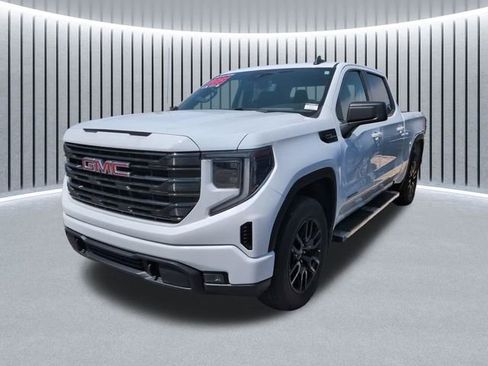 Used 2025 GMC Sierra 1500 Elevation AWD/4WD image 11
