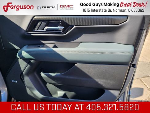 New 2026 GMC Yukon AT4 w/ AT4 Premium Package AWD/4WD image 42