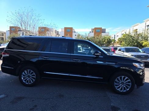 Used 2024 Lincoln Navigator L 4WD image 6