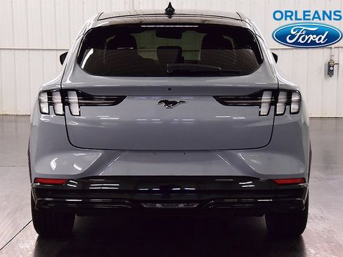 Used 2024 Ford Mustang Mach-E Premium image 6