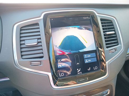 Used 2019 Volvo XC90 T6 Momentum w/ Protection Package Premier image 14