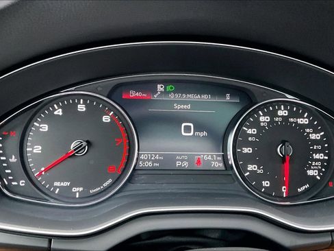 Used 2023 Audi Q5 2.0T Premium w/ Convenience Package AWD/4WD image 13