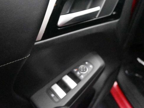 Used 2024 Mitsubishi Outlander SE AWD/4WD image 28
