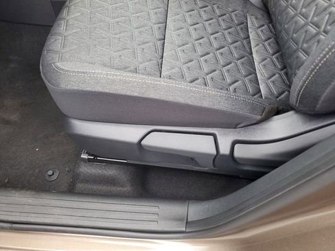 New 2026 Nissan Kicks SV w/ Interior Electronics Package AWD/4WD image 19