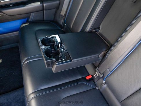 Used 2020 Rolls-Royce Cullinan Black Badge image 40