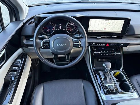 Certified 2024 Kia Carnival EX FWD image 26