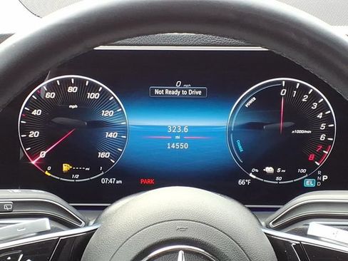 Certified 2025 Mercedes-Benz GLE 450e 4MATIC w/ Driver Assistance Package image 11