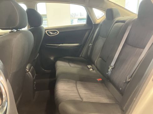 Used 2019 Nissan Sentra SV FWD image 23
