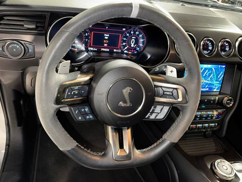 Used 2020 Ford Mustang Shelby GT500 w/ Technology Package image 22