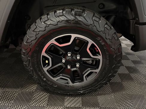 Used 2020 Jeep Wrangler Unlimited Sport S AWD/4WD image 19