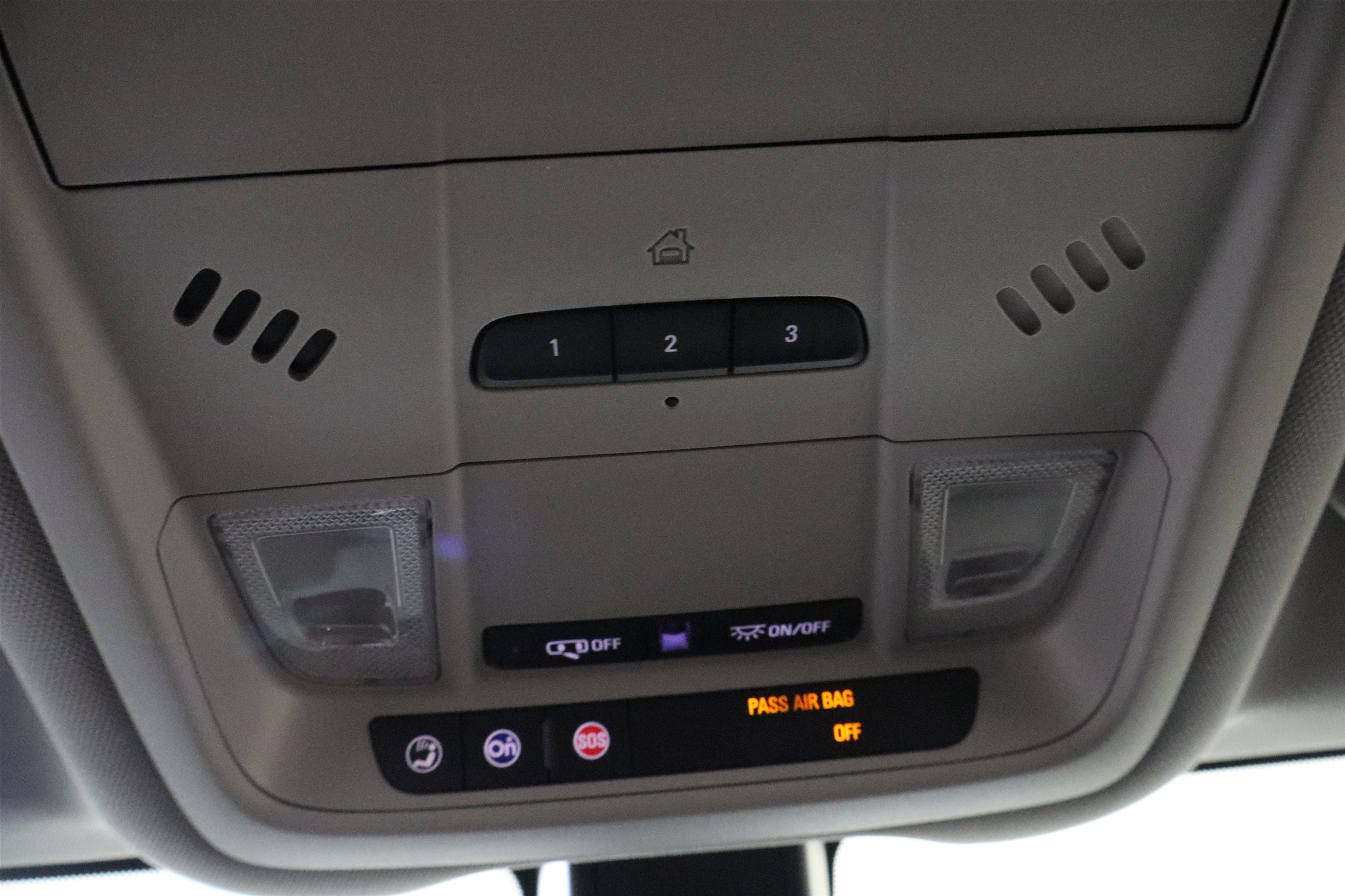 Used 2019 Chevrolet Equinox LT FWD image 27