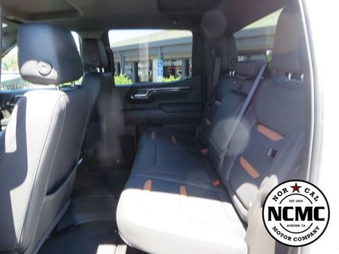 Used 2025 GMC Sierra 1500 AT4 AWD/4WD image 43