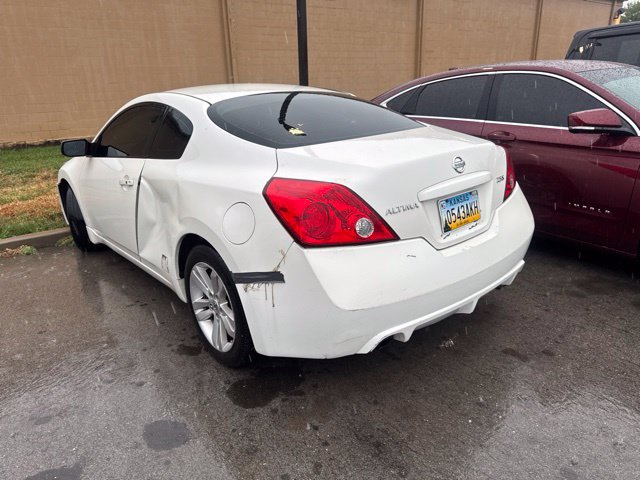 Used 2011 Nissan Altima 2.5 S w/ Convenience Pkg FWD image 4