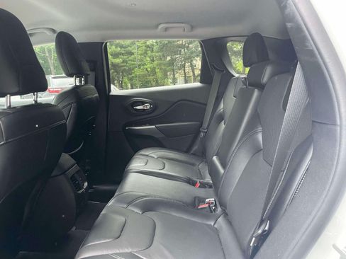 Used 2022 Jeep Cherokee Latitude Lux AWD/4WD image 11