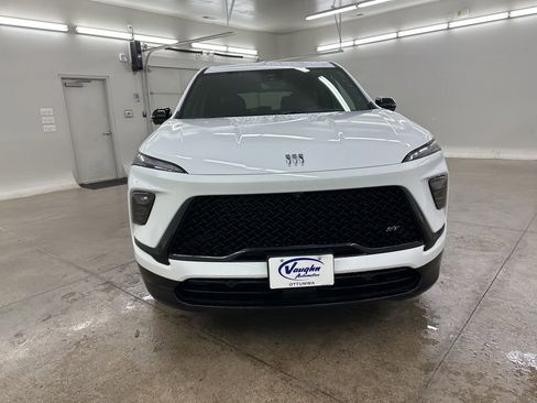 New 2026 Buick Enclave Sport Touring w/ Power Package image 3