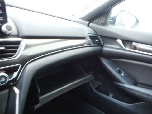 Used 2022 Honda Accord Sport image 23
