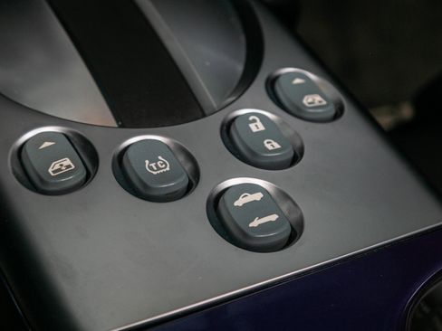 Used 2004 Chevrolet SSR w/ Preferred Equipment Group image 33