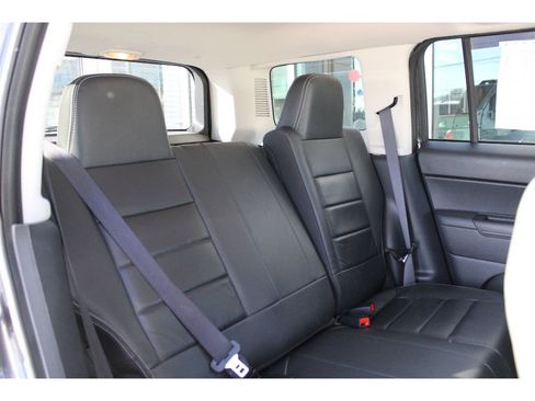 Used 2016 Jeep Patriot High Altitude image 24