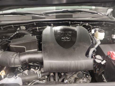 Certified 2021 Toyota Tacoma TRD Sport w/ Technology Package image 26