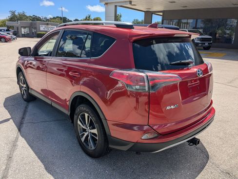 Used 2017 Toyota RAV4 XLE image 6