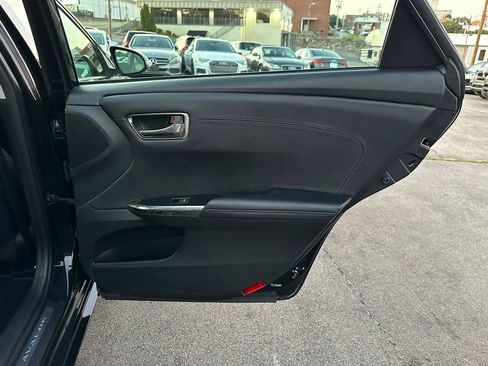Used 2016 Toyota Avalon Limited FWD image 34