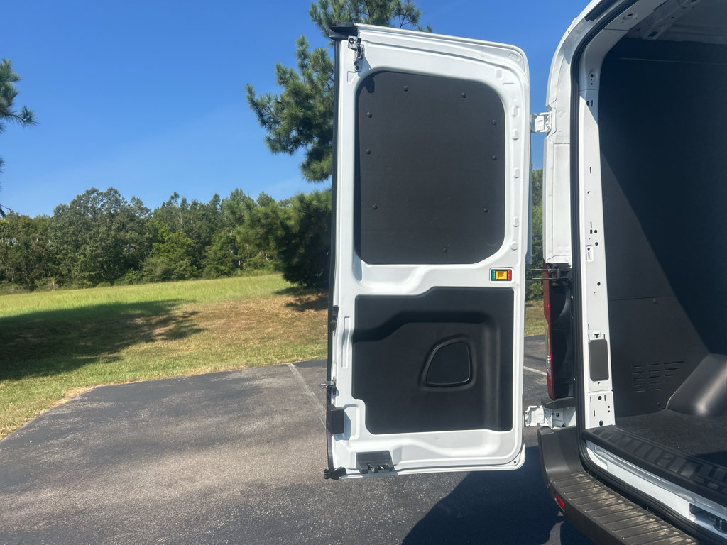 New 2026 Ford Transit 250 148 Medium Roof w/ Load Area Protection Package RWD image 22