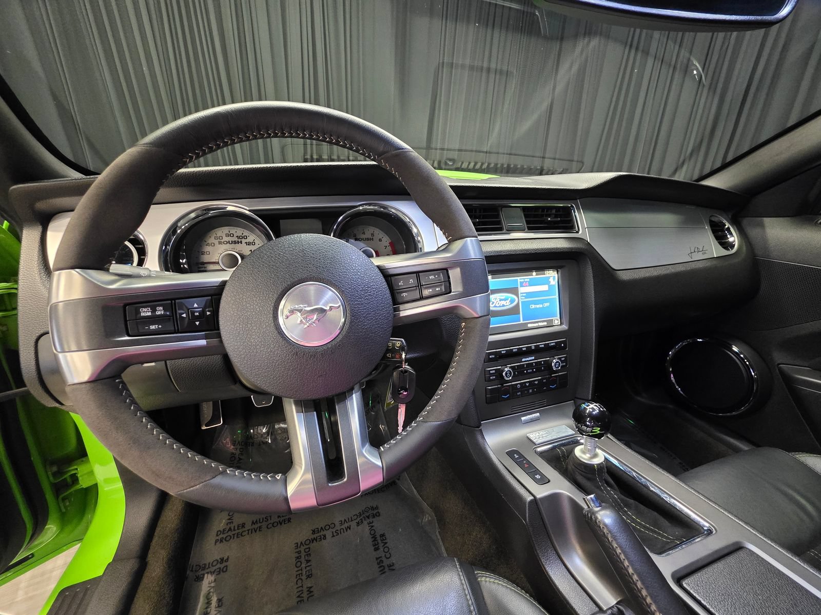 Used 2013 Ford Mustang GT Premium w/ Electronics Pkg RWD image 26