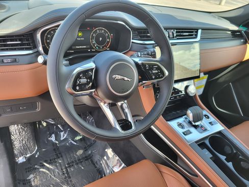 New 2026 Jaguar F-PACE R-Dynamic S image 16