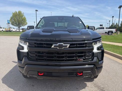 Used 2025 Chevrolet Silverado 1500 LT Trail Boss w/ LT Trail Boss Premium Package image 9