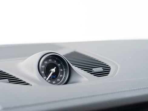 Certified 2025 Porsche Cayenne GTS image 25