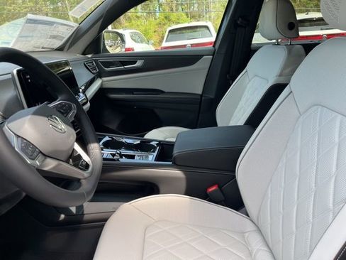 New 2026 Volkswagen Atlas Cross Sport SEL Premium R-Line AWD/4WD image 8