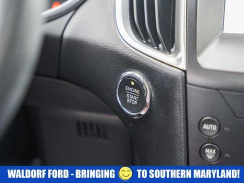 Used 2020 Ford Edge Titanium w/ Equipment Group 301A image 28