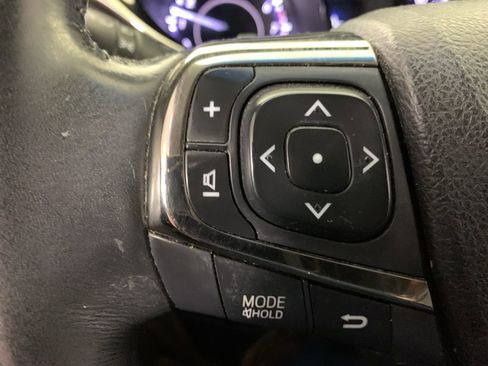 Used 2014 Toyota Avalon Limited w/ Technology Package image 20