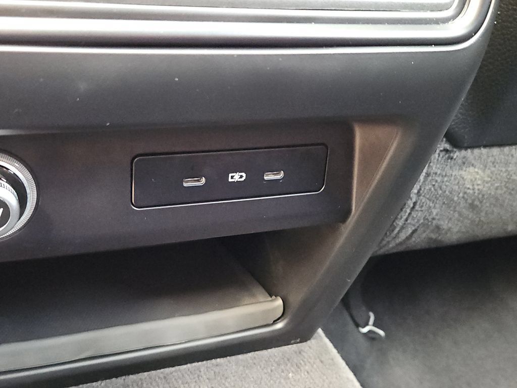 Certified 2024 Porsche Cayenne AWD/4WD image 26