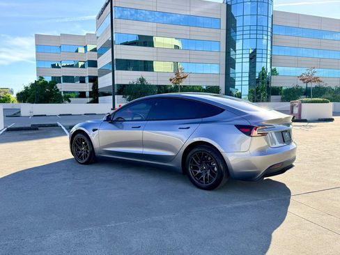 Used 2025 Tesla Model 3 RWD image 12