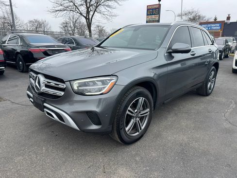 Used 2020 Mercedes-Benz GLC 300 GLC 300 4MATIC Sport Utility 4 w/ Parking Assistance Package image 2