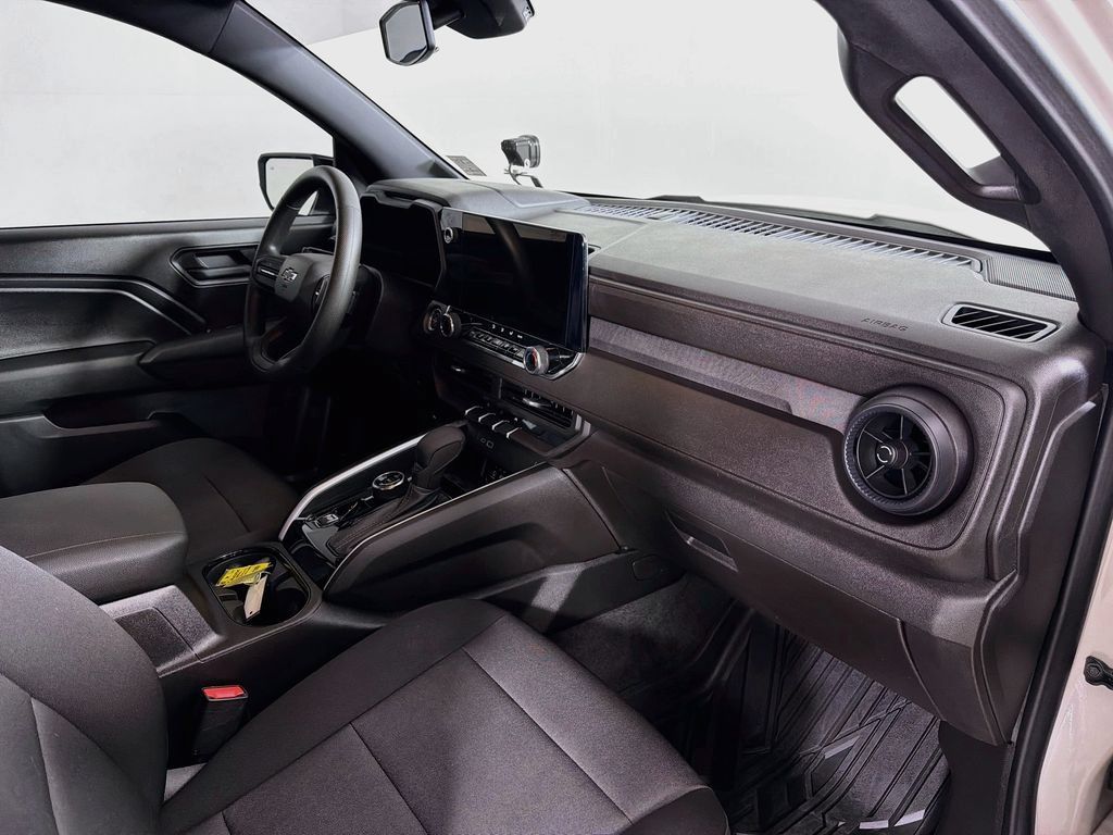 New 2026 Chevrolet Colorado Trail Boss AWD/4WD image 24