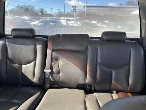 Used 2003 Chevrolet Silverado 2500 2WD Crew Cab image 14