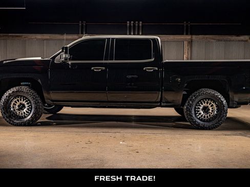 Used 2018 Chevrolet Silverado 1500 LTZ Z71 w/ LTZ Plus Package image 5