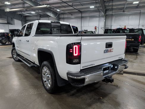 Used 2016 GMC Sierra 3500 Denali w/ Duramax Plus Package image 4