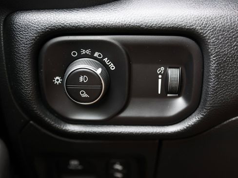 Used 2022 RAM 1500 Big Horn image 36