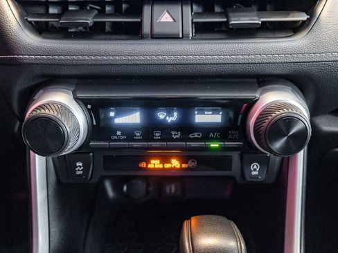 Used 2024 Toyota RAV4 LE image 26