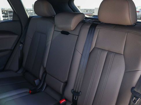 New 2025 Audi Q5 Premium image 23