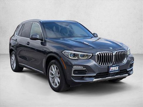 Used 2019 BMW X5 xDrive40i w/ Executive Package image 3